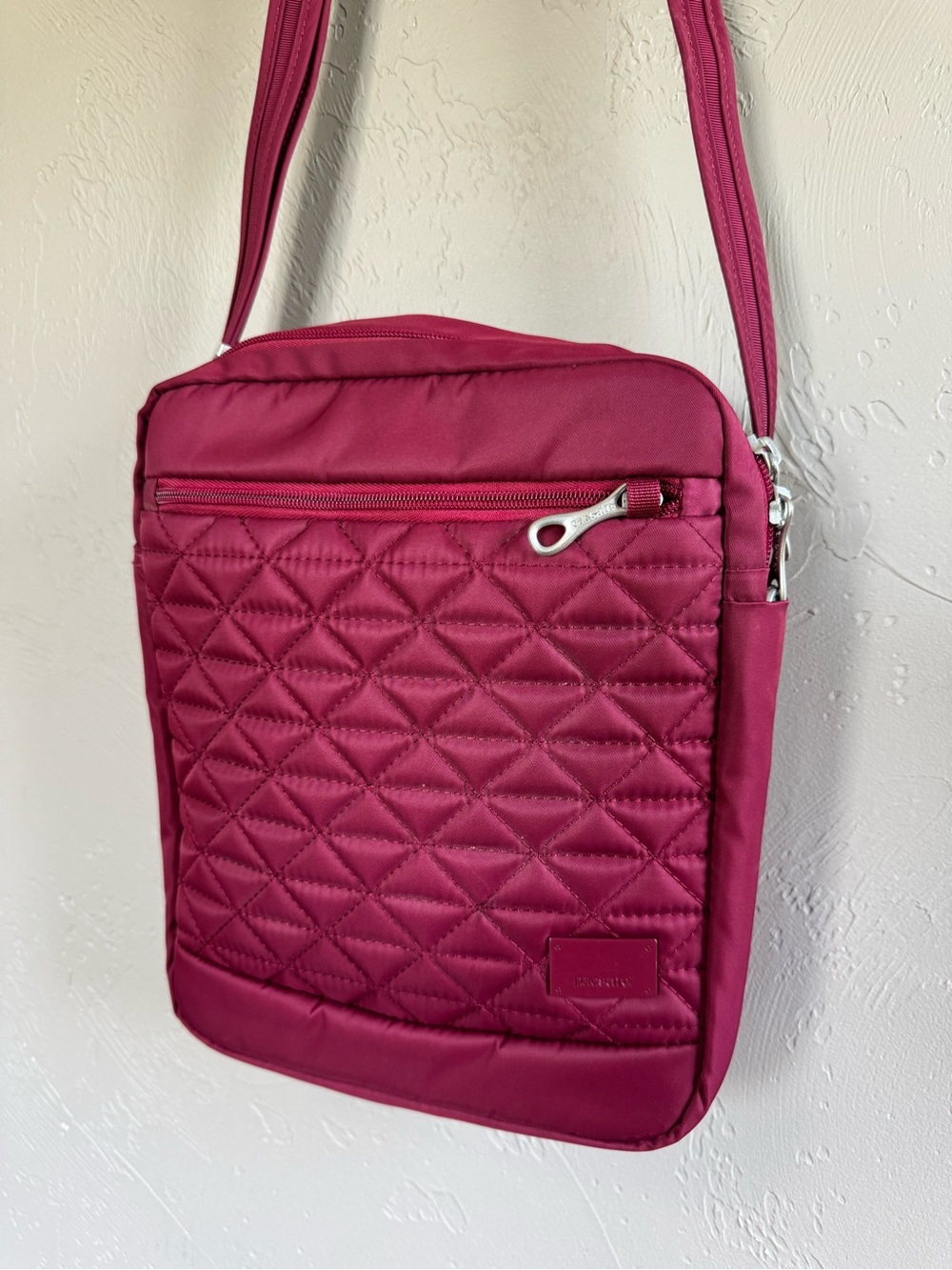 Pacsafe Citysafe Anti-theft RFID Quilted Crossbody Bag Berry Pink